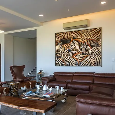 Saffronstays Jannat, Igatpuri 100 Percent Pet-Friendly Villa With Amazing Lake View-3